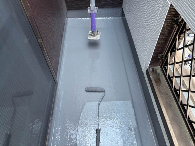 【福岡市南区】ベランダ防水工事｜経年による塗膜劣化を解消し防水機能を復活