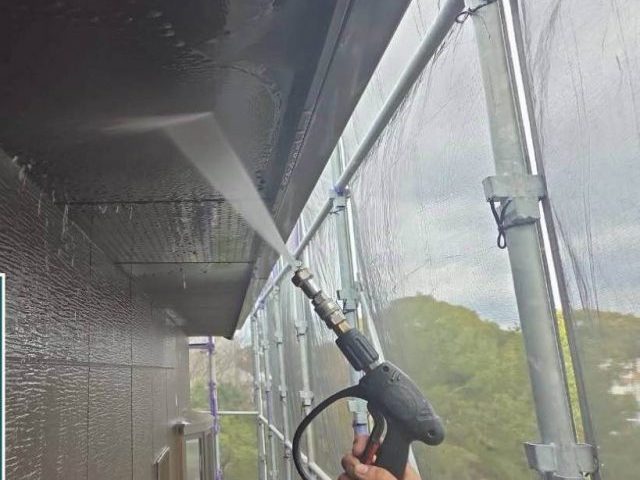 福岡市南区で塗装に伴う高圧洗浄