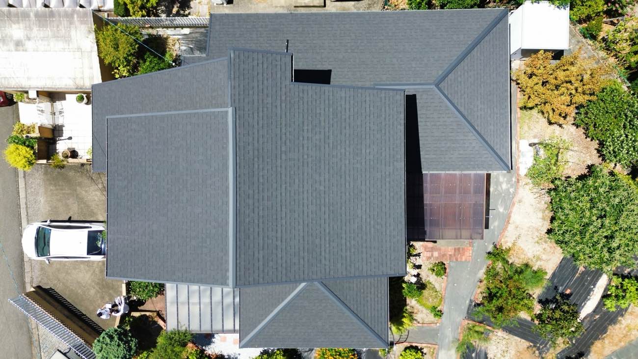 屋根施工事例｜糸島市で雨漏り解消！スレート屋根のカバー工事「2年後に屋根点検で訪問しました」