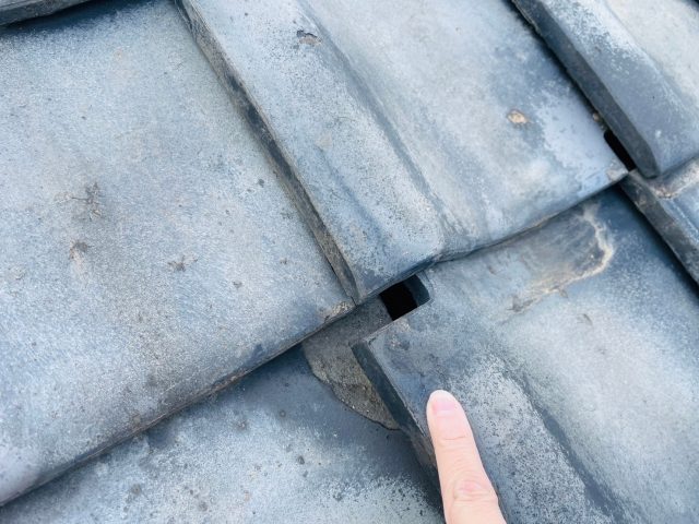 志免町の調査で見つかった瓦のずれ