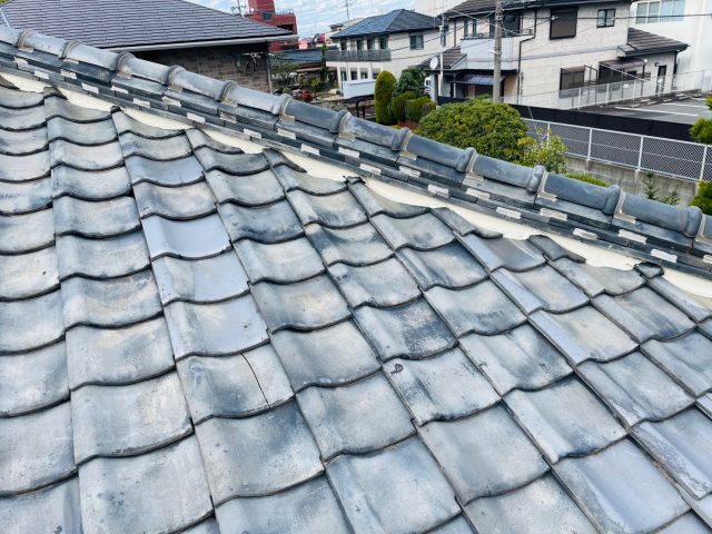 志免町の雨漏りしていた瓦屋根を調査
