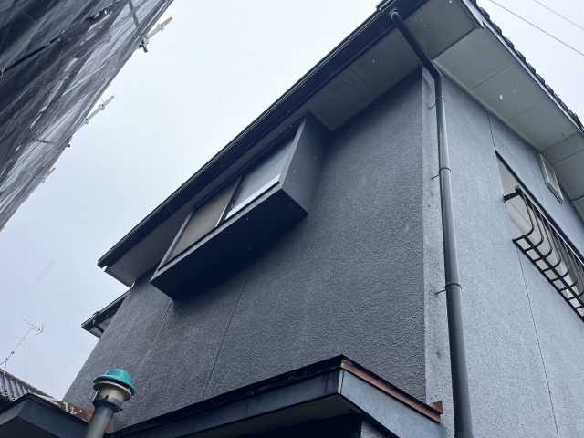 糸島市で老朽化がみられた外壁の2階部分