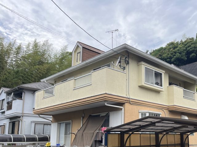 筑紫野市で雨漏りの点検を行なった二階建て